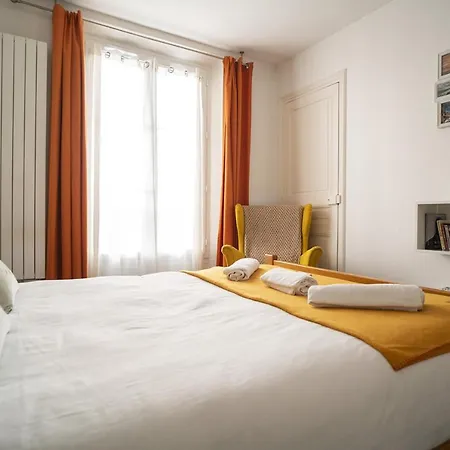 Cosy Cocoon Close To Belleville Apartment